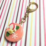 再販！White Snowいちごみるくケーキのキーホルダー
