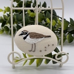 タタタタタ♪ コチドリ 刺繍ブローチ（ＬＬ）