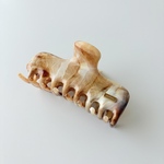 parfum. hair clip