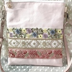サコッシュ　インド刺繍リボン　ライトピンク