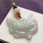 翡翠　天然石　翡翠ペンダント　翡翠ネックレス　ペンダント　ネックレス  狐