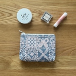 mina perhonen  forest tile  ポーチ　16  ミナペルホネン の刺繍生地　ブルー×ピンク　ポケットはオプションです