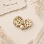 unique motif  シルキーパールとクロッシェのブローチ〈heart〉beige -accent-