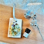 アロマウッド付きのオリジナルアロマワックスサシェ | ブレンド精油2ml(約40滴分)セット𑁍𓏸𓈒