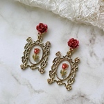 薔薇の一族　イヤリング/ピアス　［ポー　バラ　ゴシック　ヴァンパネラ　バンパネラ　ばら　ロリィタ　クラシカル　赤　額縁　宝　塚　雪の結晶　組］