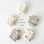 [ mini sucking pad ]   ベビービョルン、ヌナ専用 抱っこひもカバー サッキングパッド よだれカバー 出産祝い  ラッピング  女の子  男の子  ベビービョルン