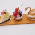 SweetsSet　フルーツタルト・ベリータルト・スワンシュークリーム