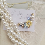 【イエロー / みずいろ】三日月型の花畑 ◌˳☽　イヤーカフ　イヤカフ　お花モチーフ　フラワーモチーフ　三花弁　