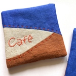 パッチワーク&ロゴ刺繍コースター(1枚) ブルー×オレンジ