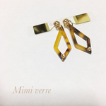 小さなラインストーンとべっ甲 貼るピアス シールピアス