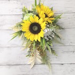 スワッグのような🌼壁掛けorアレンジメント (約39㎝)ひまわりアレンジメント   玄関飾り   結婚祝い　出産祝い　新築祝い　誕生日