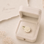 flower motif  シルキーパールとメタルチャームのブローチ  cream・gold