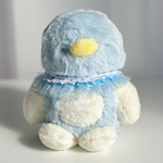 クリームソーダ色のペンギン　くものぬいぐるみ