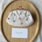 ビーズ刺繍のがま口ポーチ/カラフルドット♡