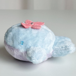 あめを泳ぐクジラ　ぬいぐるみ