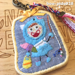 さかな・・🎶お魚釣れました！手刺繍のキーホルダー【ネームタグ付き】