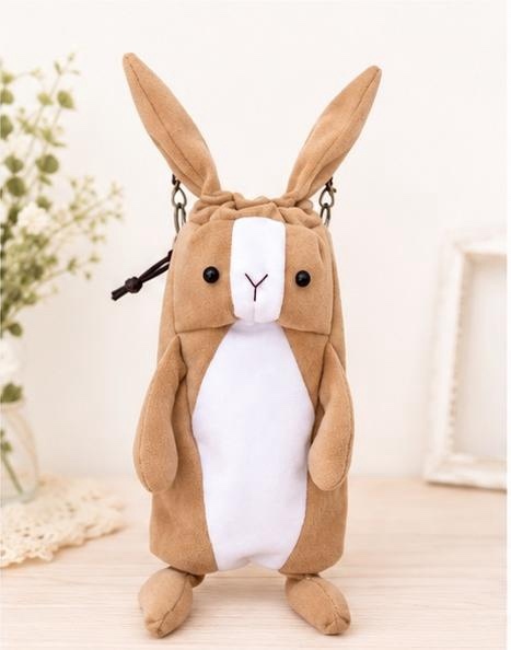 抱きしめたくなる ふわふわぬいぐるみみたいなうさぎ巾着バッグ