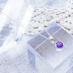 ★送料無料★［Silver925］アメジストのシルバーペンダント（直径6mm）（２月の誕生石のチャーム）★バリ島からお届け★大切な人へのギフトに/誕生日/出産祝い