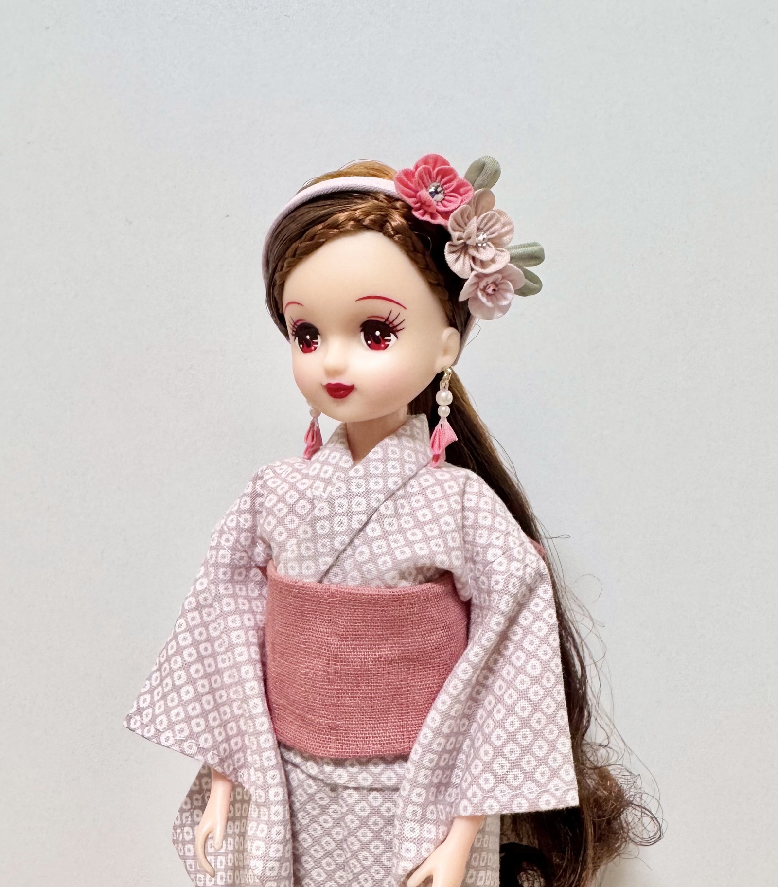 つまみ細工 リカちゃん 髪飾り - apila | minne byGMOペパボ 国内最大