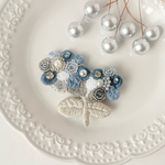 【新作】蒼丸花の丸花   ビーズ刺繍ブローチ