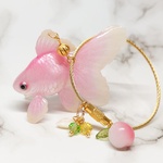 ももいろ金魚(ピーチ)のバッグチャーム