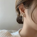 お気に入り1500超💖【メルマガ掲載】リボン　ビジュー　ピアス　イヤリング　シルバー925    パール　シンプル   結婚式　フォーマル　オケージョン　金属アレルギー対応　CZダイヤ