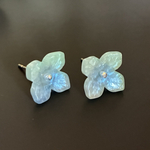 紫陽花のガラスピアス　サージカルステンレス316  金属アレルギー対応　シルバー　ブルー　グリーン　浴衣　夏　紫陽花　ガラス　花火　夏祭り
