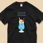 「SWEET DREAMS_猫とクリームソーダ」定番コットンTシャツ / 送料無料