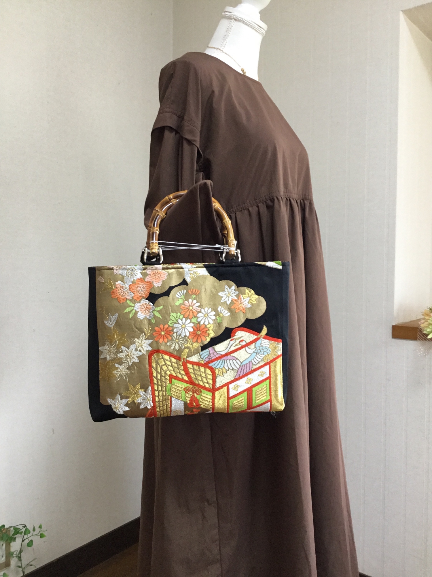 帯バッグ・形崩れしにくい・シンプルで使いやすい・洋服でも着物でも 
