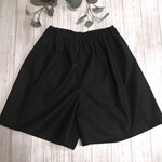 綿100％　アンダー、ペチパンツ、アンダーパンツ　インナー、透け防止、裏地として　ショート丈　ブラック　黒　フリーサイズ