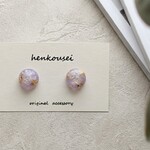 ニュアンスパープルの丸ピアス/イヤリング│ガラス×レジンの透明感│普段使い・通期にも◎小さめ