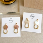New‼︎ 天然シェル華奢なしずくフープ ピアス / イヤリング / 樹脂ピアス / チタンピアス