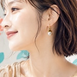 豚に真珠？の ユニークなピアス　(イヤリングへの変更可)