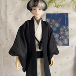 黒の羽織りと着物のセット　　22cmドール男の子