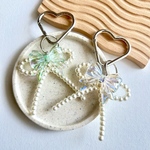 【ﾐﾝﾄｸﾞﾘｰﾝ💚】🎀パールリボンとオーロラリボンのキーチャーム🗝️✨