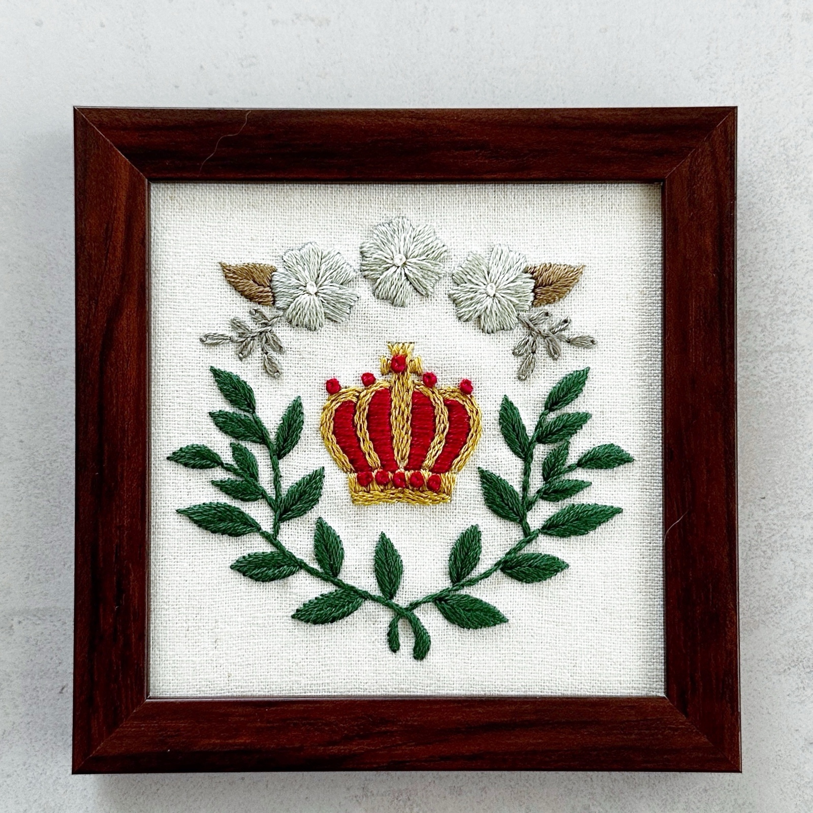 刺繍キット〉グリーンリーフボタニカルの刺繍フレーム - Marguerite