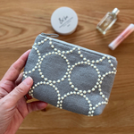 mina perhonen tambourine タンバリン ミニ コスメ ポーチ　グレー　ミナペルホネン の刺繍生地　