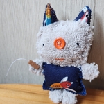 釣れなかったねこのブローチ
