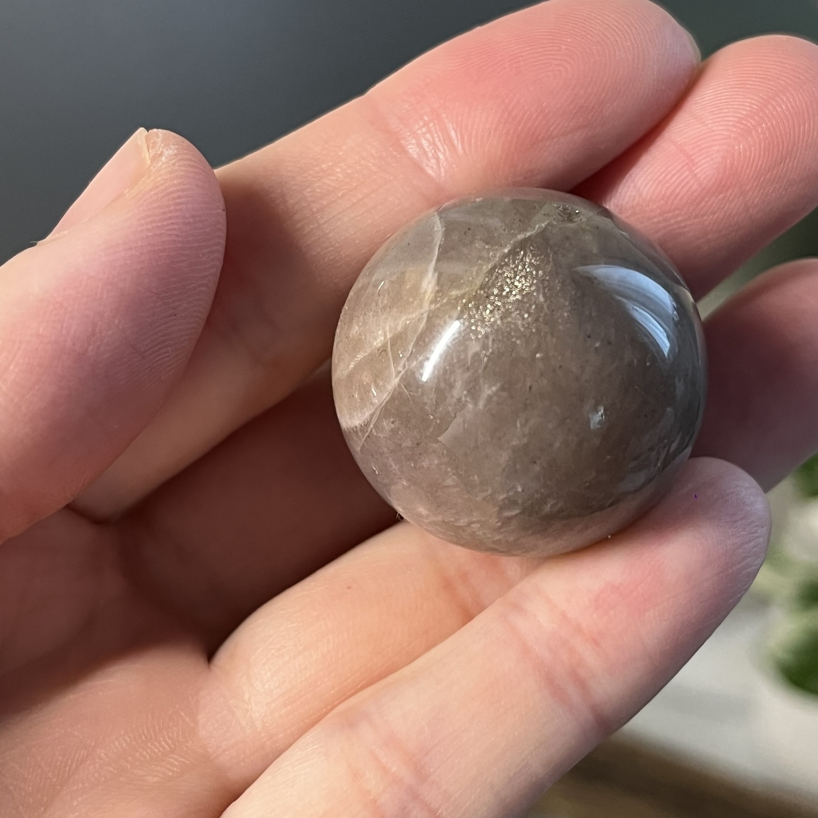 影月のひかり｜ブラックサンムーンストーンスフィア（28.4mm／台座つき