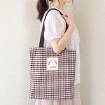 【A4対応】【裏地付き】【丸洗いOK】ハリネズミとチューリップ刺繍の肩掛けトートバッグ
