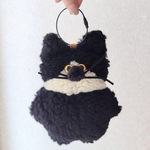 【7白黒ハチワレ】もじゃ猫キーホルダーポーチ