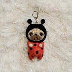 羊毛フェルト パグ キーホルダー てんとう虫｜pug keychain
