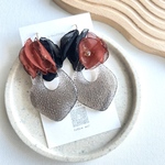 🖤🧱ツートンカラーシフォンフラワーピアス