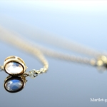 14kgf ロイヤルブルー ムーンストーン(6×4mm) ベゼルネックレス