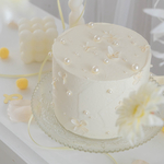 お花とパールのケーキ フェイクケーキ クレイケーキ ケーキ 100日祝い ハーフバースデー 1歳誕生日 推し活 前撮り フェイクスイーツ 撮影用 ケーキトッパー 記念日 出産祝い 結婚式