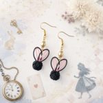 【うさぎ】黒色水引　ピアス　イヤリング 樹脂  　和風　和　