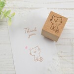 正座でちょこんと座る猫のはんこ