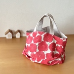 ＊ぽてっとタックbag  Mサイズ リバーシブル＊お散歩トート ポピー柄 コットンリネン 赤×ピーチベージュ