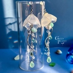 【夜光くらげ】　ピアス/イヤリング　レジンアクセサリー　ウランガラス