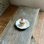 ミニチュア　マフィン　さくらんぼ